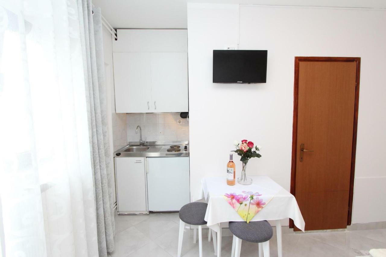 Apartments Divna Rovinj Exteriör bild
