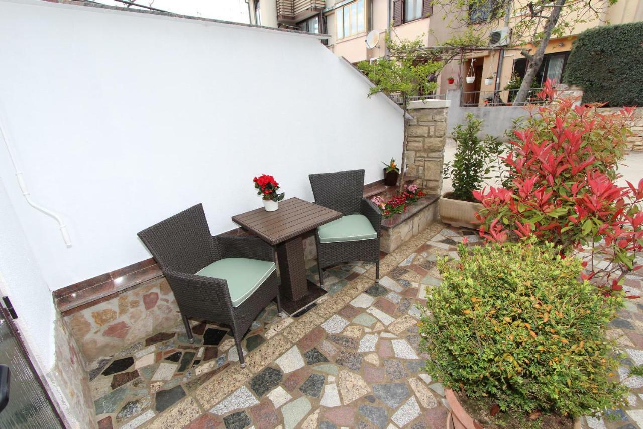 Apartments Divna Rovinj Exteriör bild